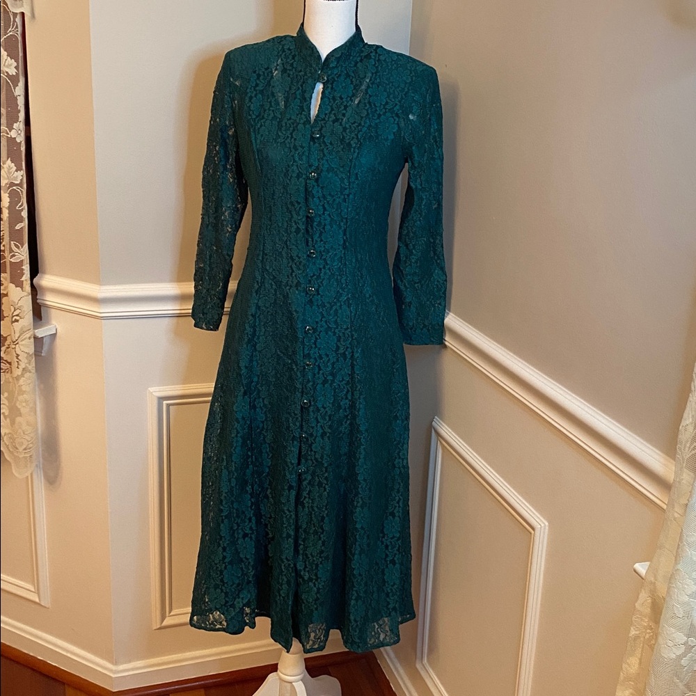 Green Lace Slip Dress size 6 Stretchy Holiday Petites